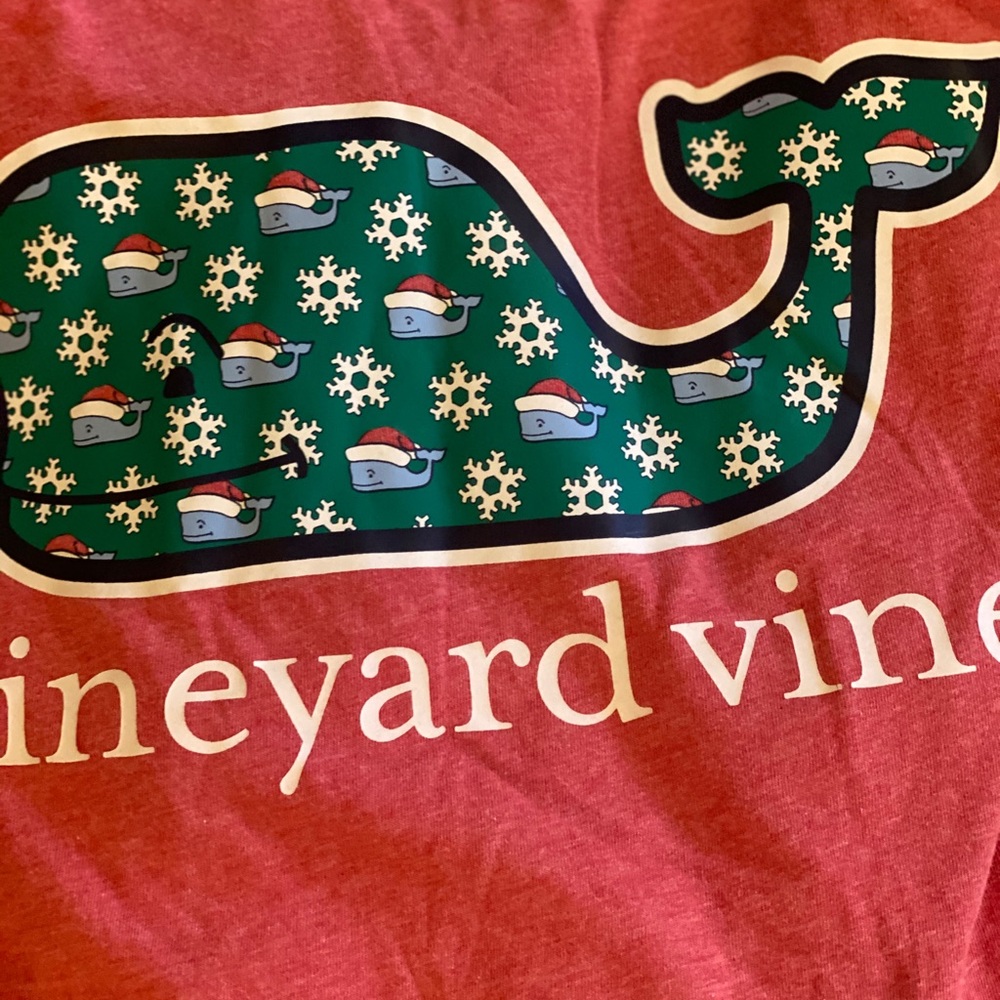 Vineyard vines boys large coral Xmas long sleeve